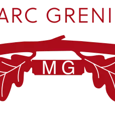 Logo Marc Grenier rouge avec 2 feuilles de chêne