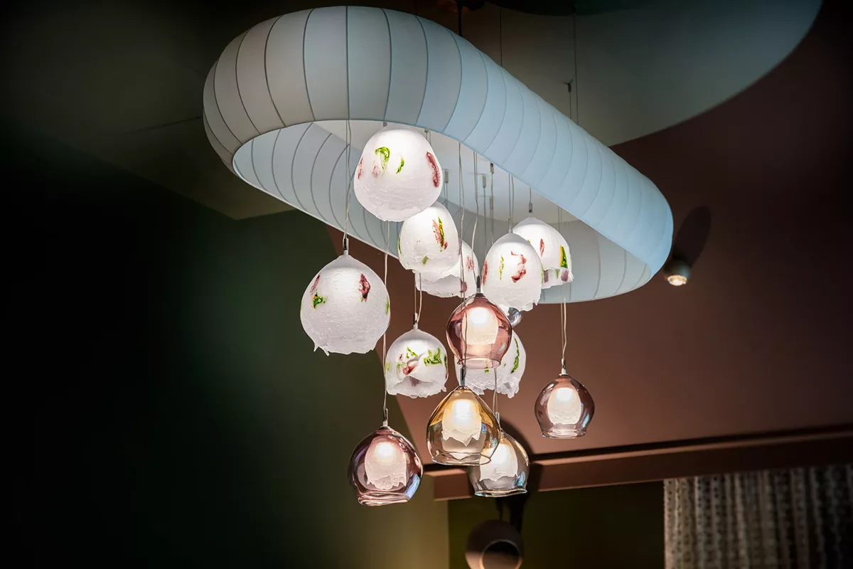 Lustre Florence Lemoine luminaire verre soufflé sur mesure bespoke project hand blown glass