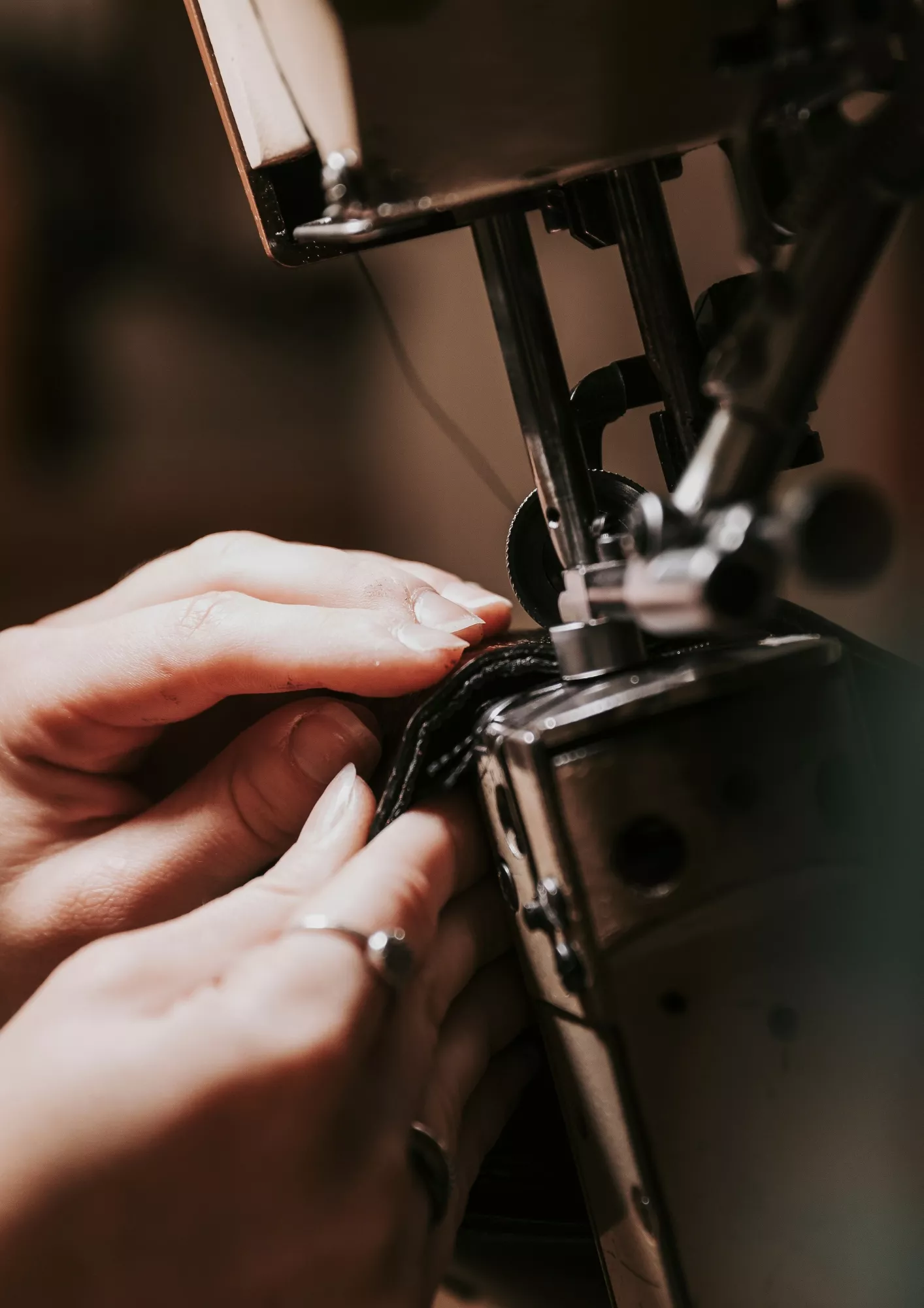 Jessica Lengelée dans l'atelier 