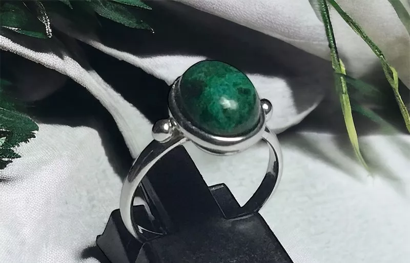 Bague cabochon Chrysocolle sur argent 925 rhodié