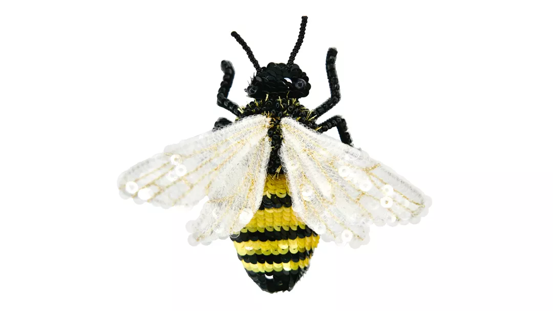 Broche brodée Abeille