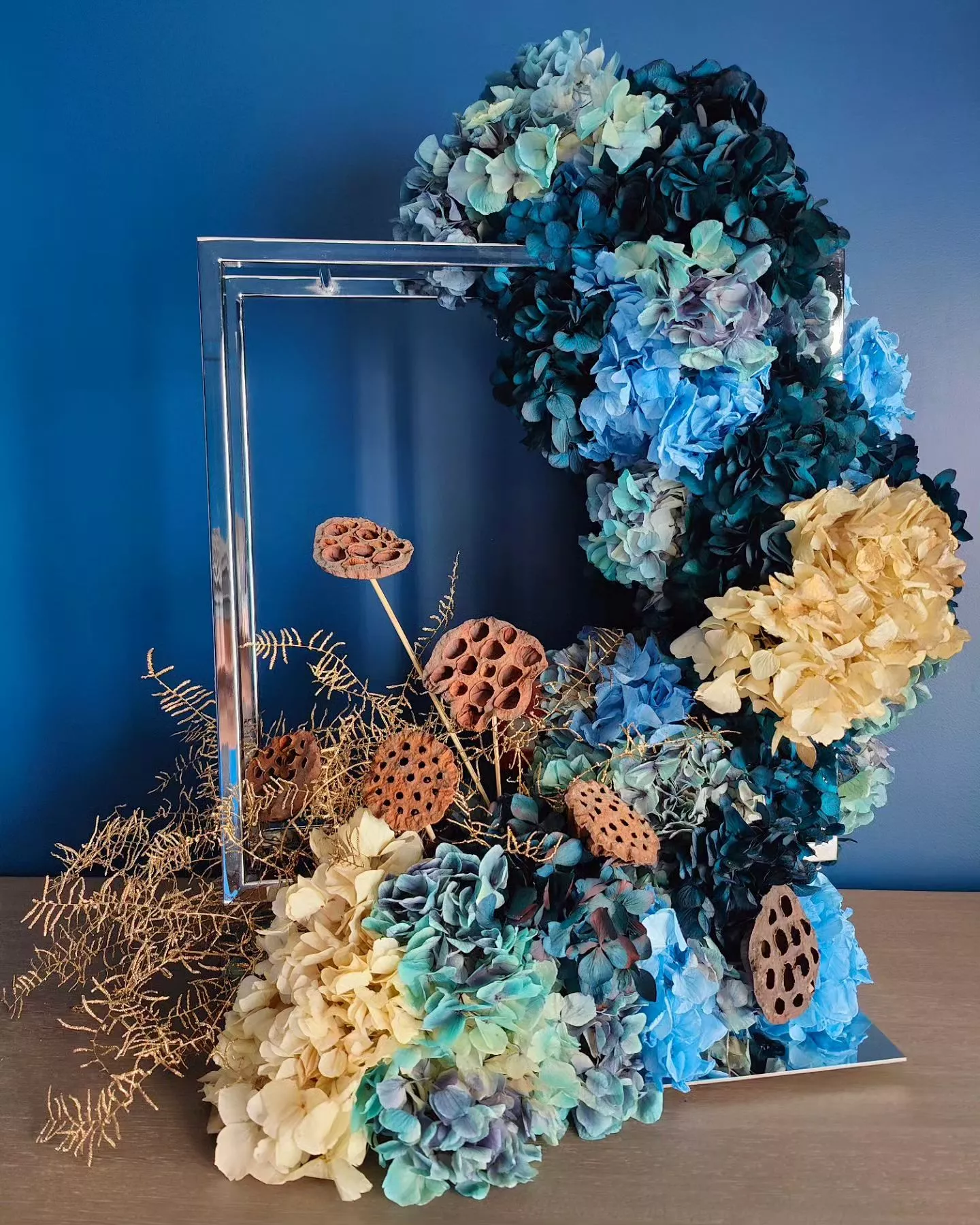 Sculpture floral "Blue Pearl"