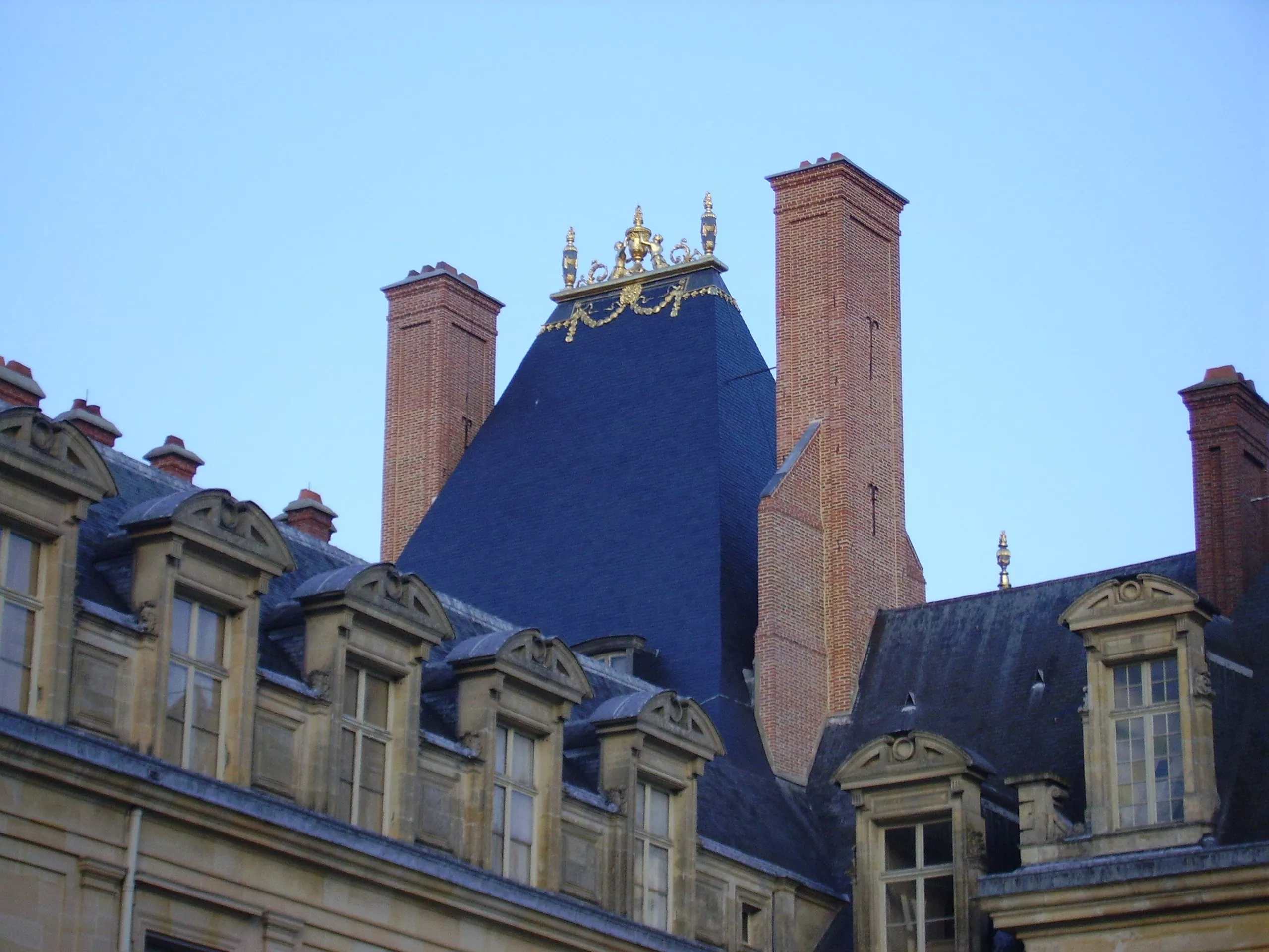 Château de Fontainebleau, briques sur-mesure pour la restauration des cheminées