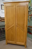 Armoire encoignure bois massif