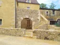 Redéfinition de l'entrée coté jardin d'une maison, muret, portillon, arche d'entrée, escalier balancé et muret/parapet. Ouvrage unique