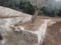 Soutènement et escalier en granit
